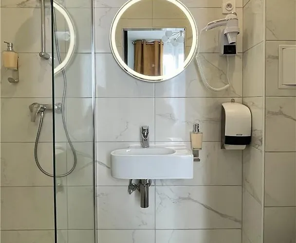 Szálloda Og Le Marignan *